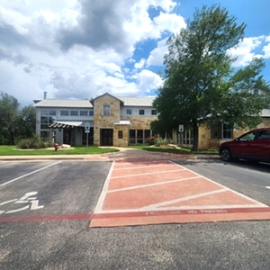 Zoot Pet Hospital and Luxury Boarding