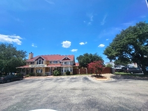 VCA Lakeline Animal Hospital